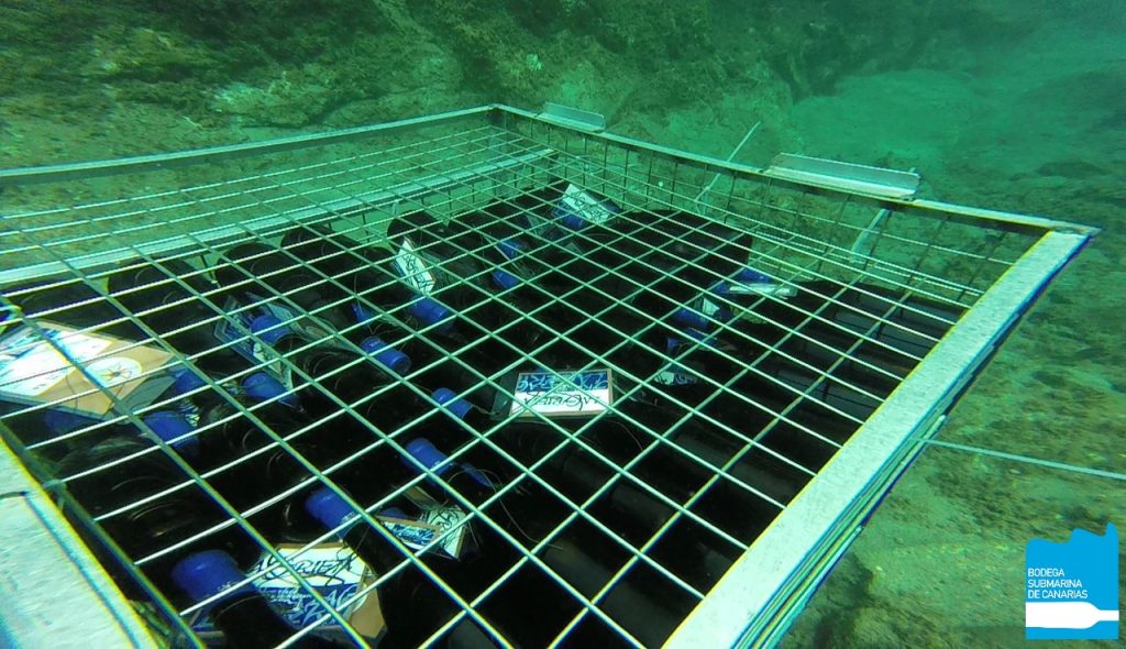 un vino de bodegas la grieta se sumerge en el atlántico