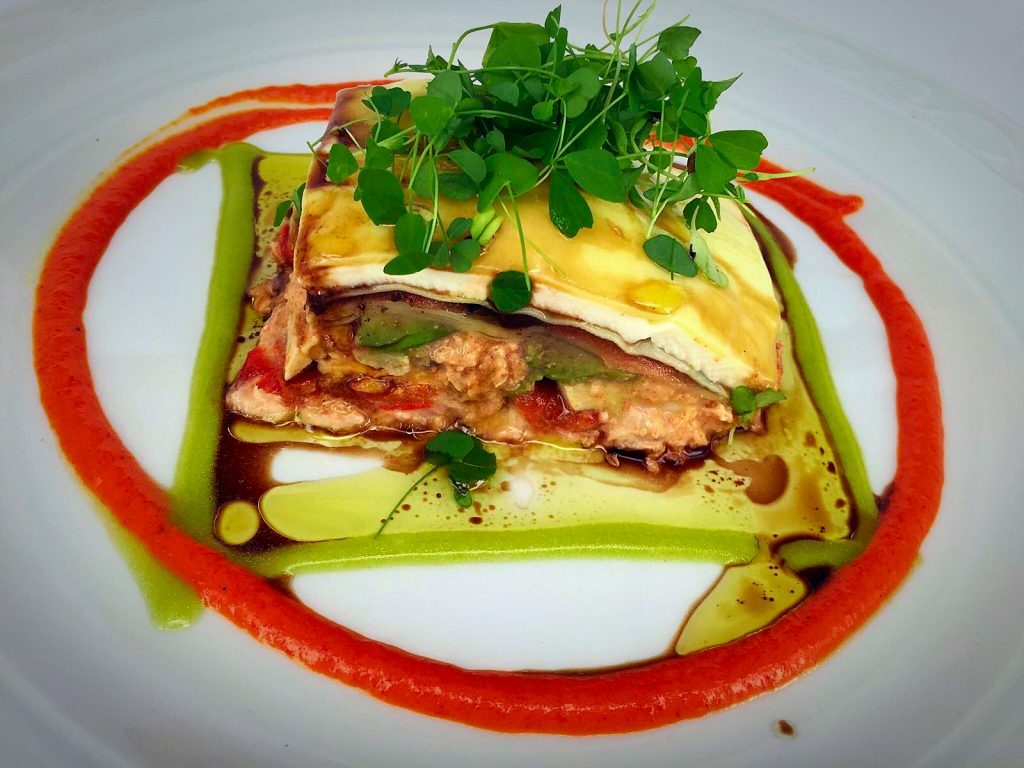 Lasaña fría con verduritas y queso fresco de Lanzarote. La Cascada del Puerto