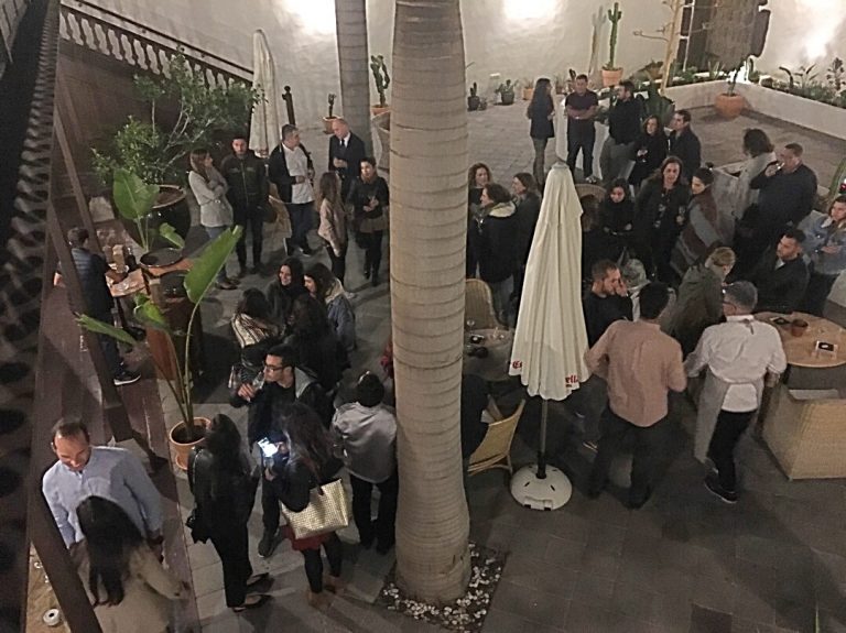 Un Ave del Paraíso en el Palacio Ico