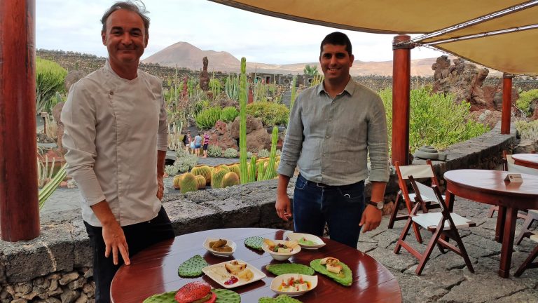 Nueva carta en el Jardín de Cactus