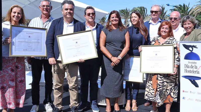 Comerenlanzarote.com Foto de familia del II Día de la Hostelería
